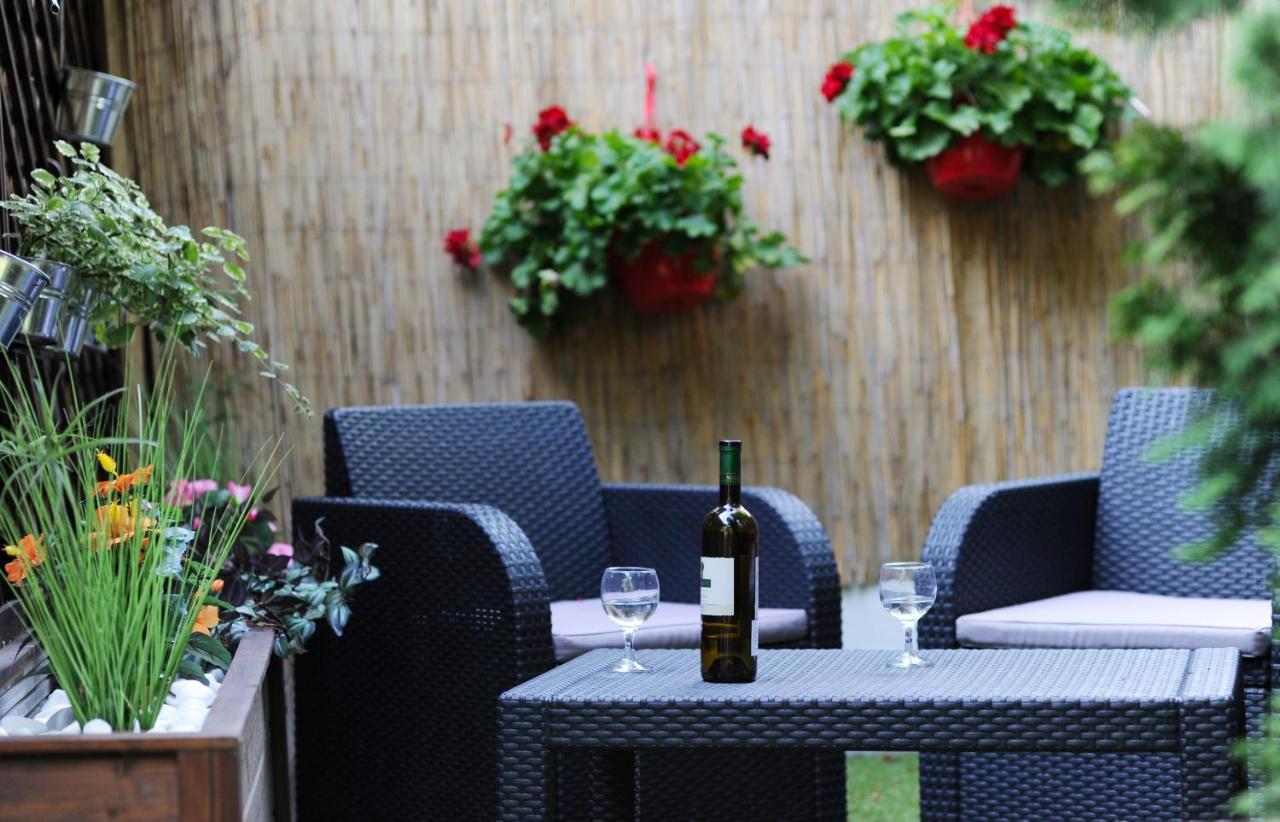 Papillon Apartment Budapest Exterior foto